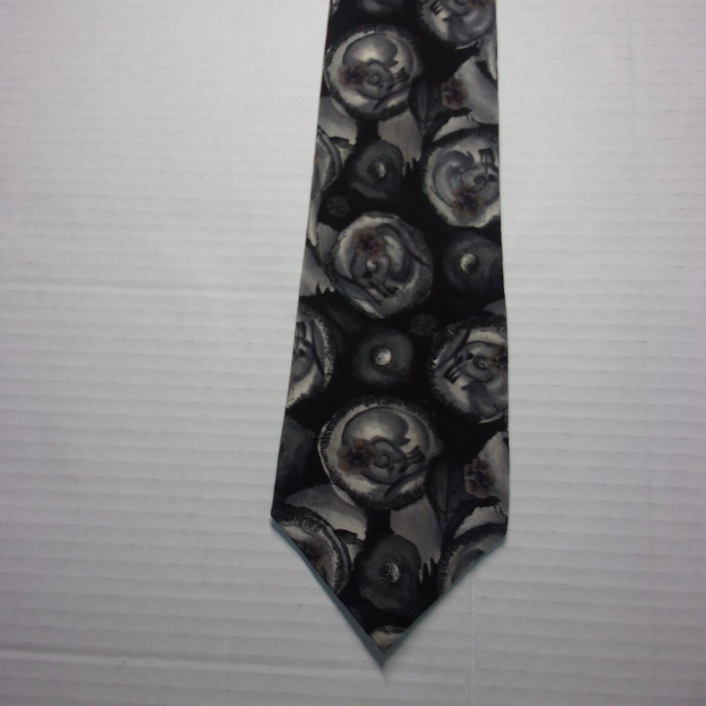 Jerry Garcia Collection Nine Snail Garden 100% Silk Necktie